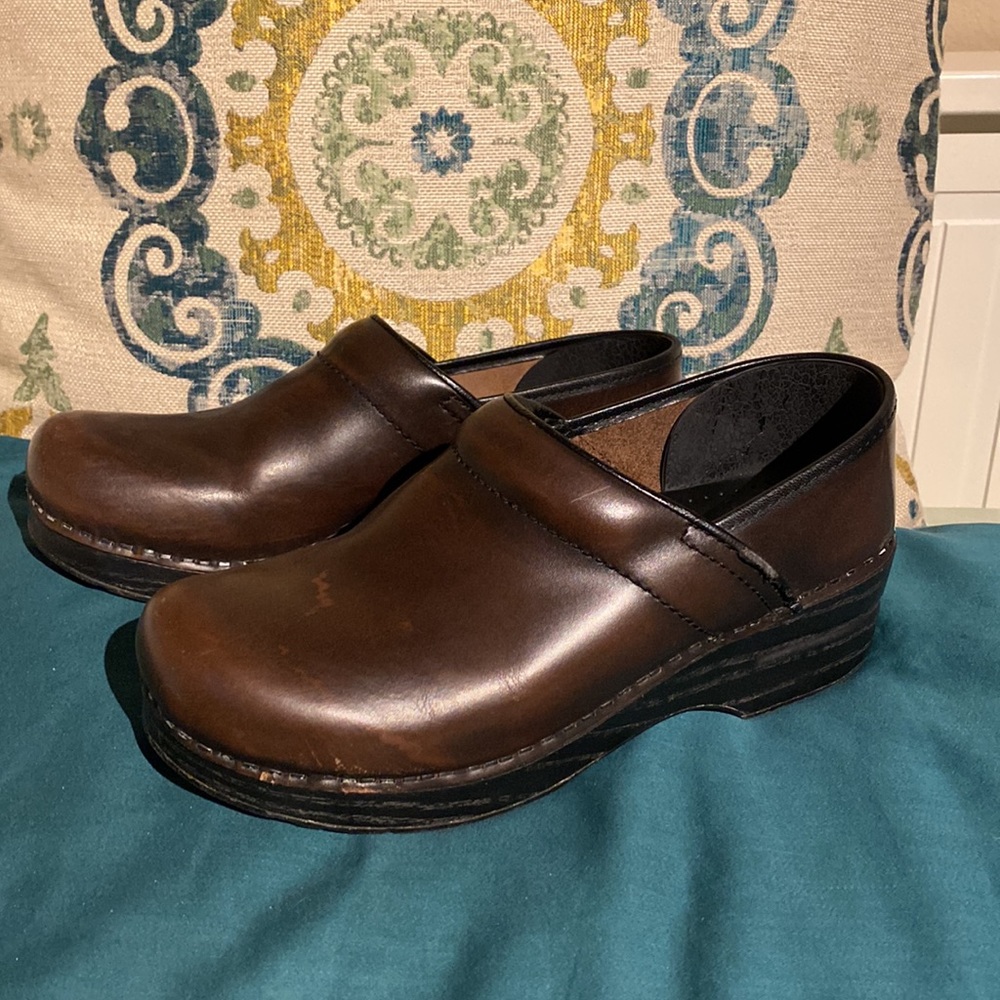 Dansko clogs size 8.5-9